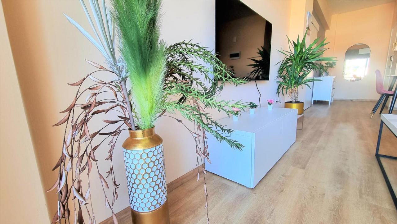 The Urban Oasis - Comfort 2br Near The Center, 200mbit Internet And Smart Tv Апартаменти